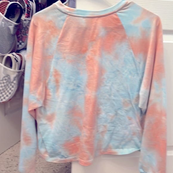 Altar’d State Tie-dye longsleeve - Picture 3 of 3